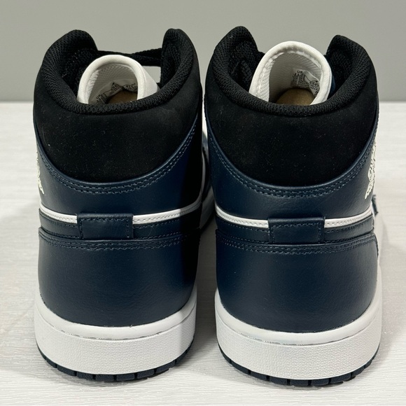 Nike Air Jordan 1 Mid Armory Navy. Men's Sneakers 11.5M. BRAND NEW 💯 Authentic - Picture 3 of 10